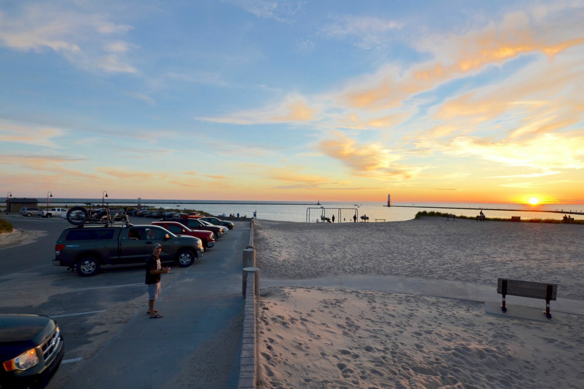Nothing like a great sunset after a few beers and pizza!