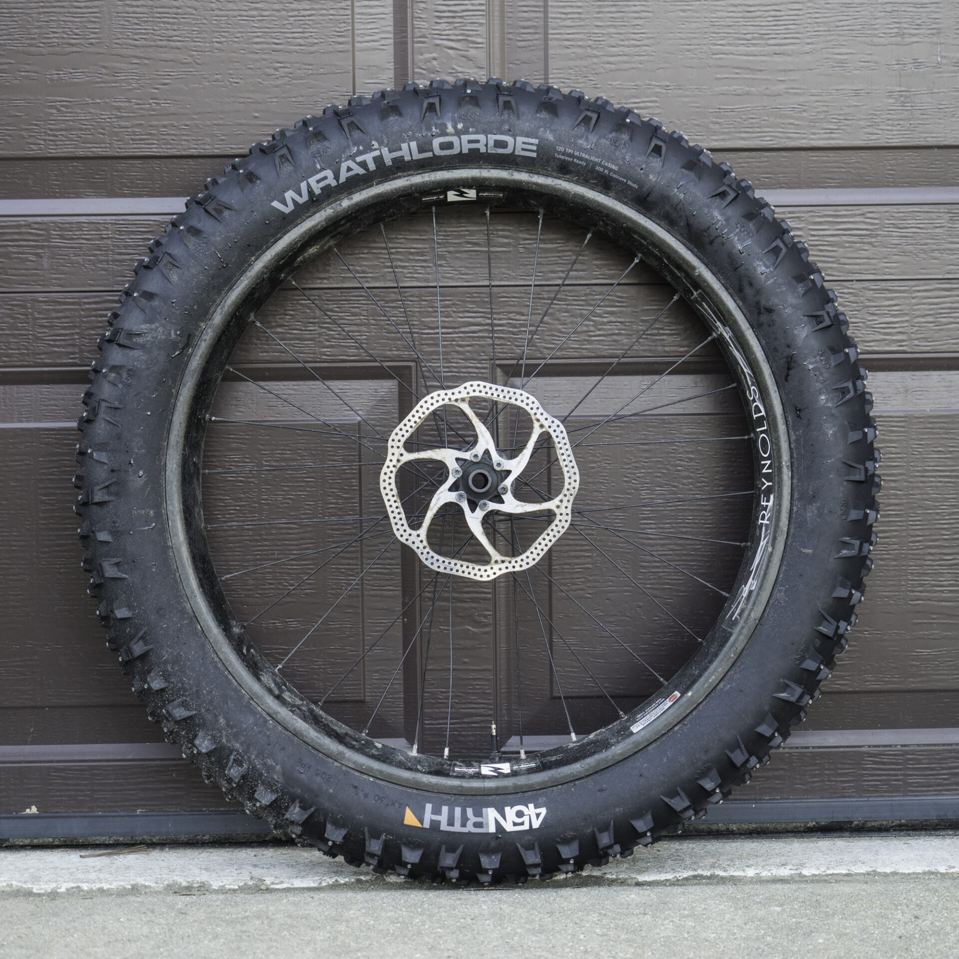 26 x 80mm (4" Tire) fatbike wheel
