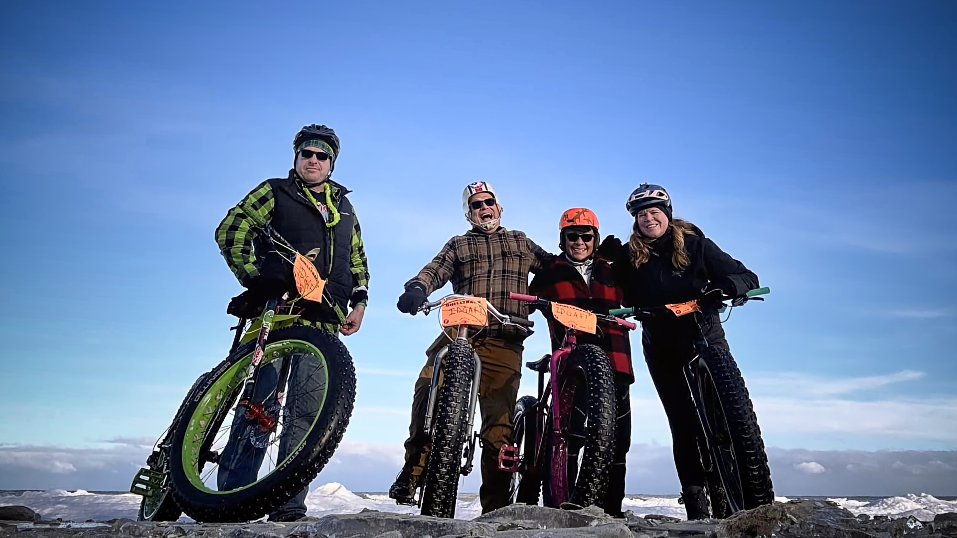 shell track fat-bike-enduro beach photo